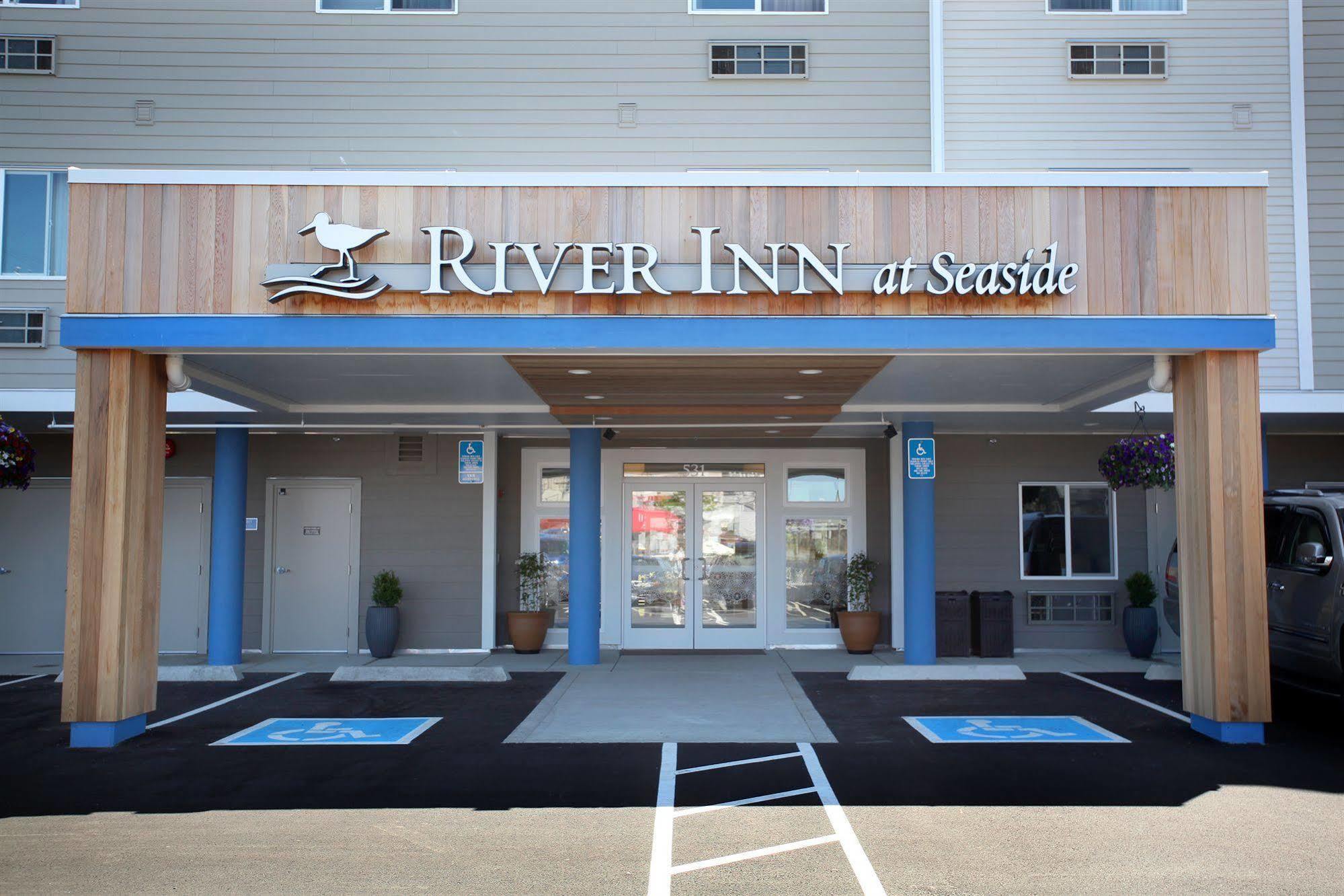River Inn At Сийсайд Екстериор снимка